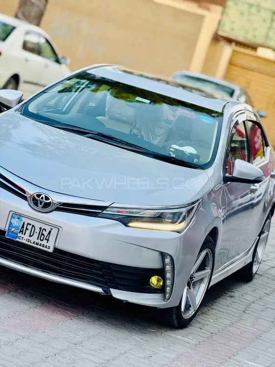Toyota Corolla 2018 for Sale in Abbottabad Image-1