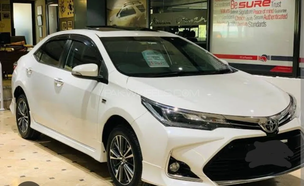 Toyota Corolla 2023 for Sale in Karachi Image-1