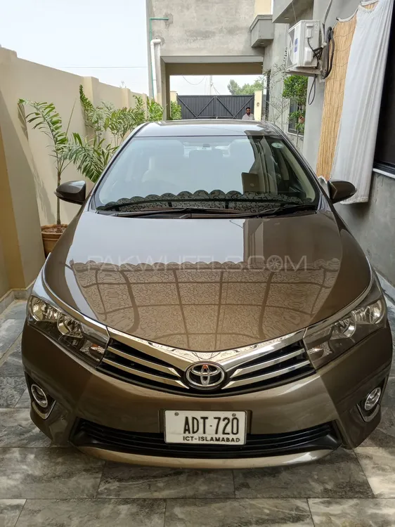 Toyota Corolla 2017 for Sale in Peshawar Image-1