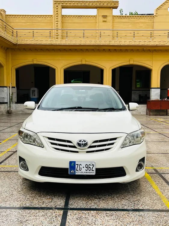 Toyota Corolla 2013 for Sale in Peshawar Image-1