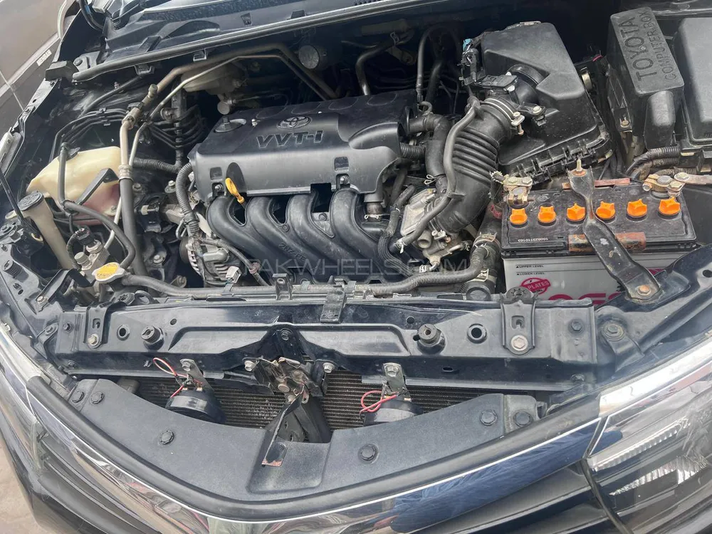Toyota Corolla 2016 for Sale in Burewala Image-1