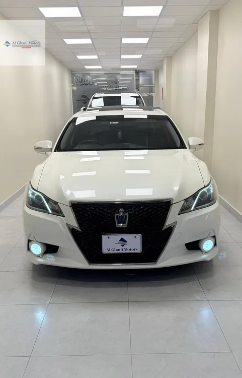 Toyota Crown 2015 for Sale in Karachi Image-1