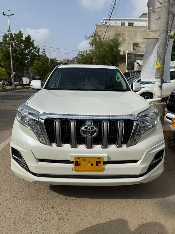 Toyota Prado 2017 for Sale in Karachi Image-1