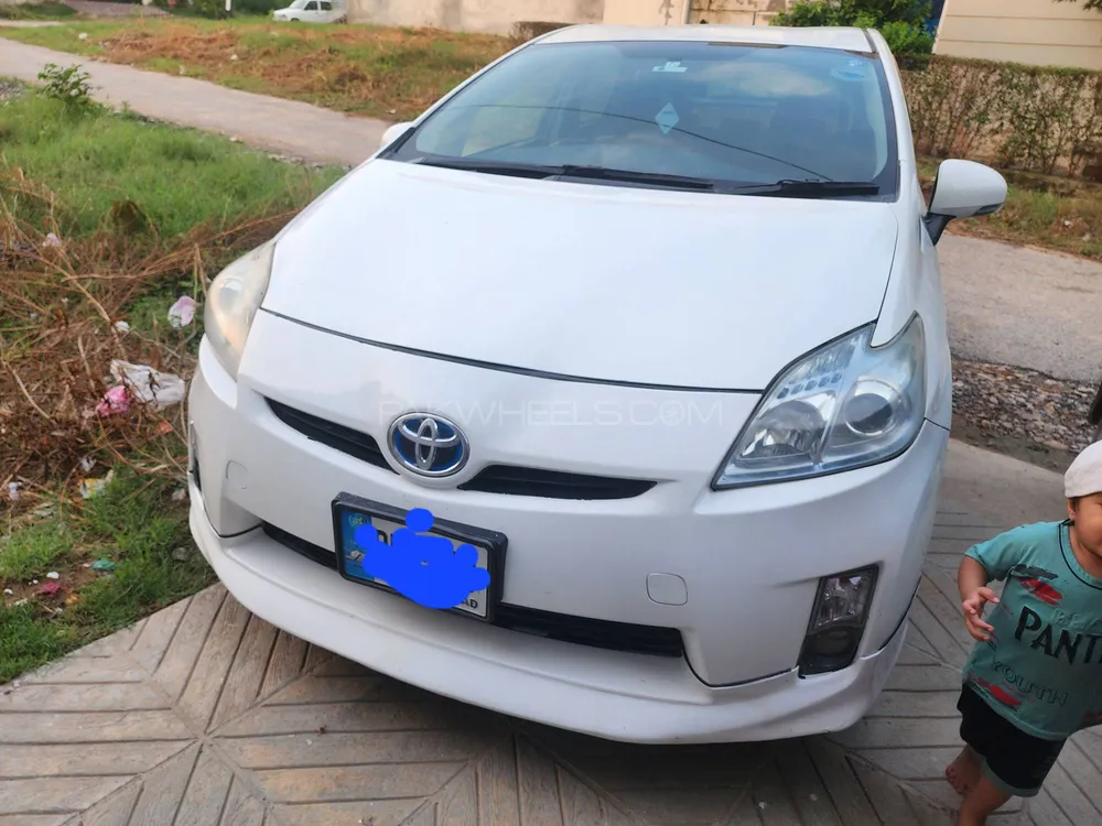 Toyota Prius 2010 for Sale in Islamabad Image-1