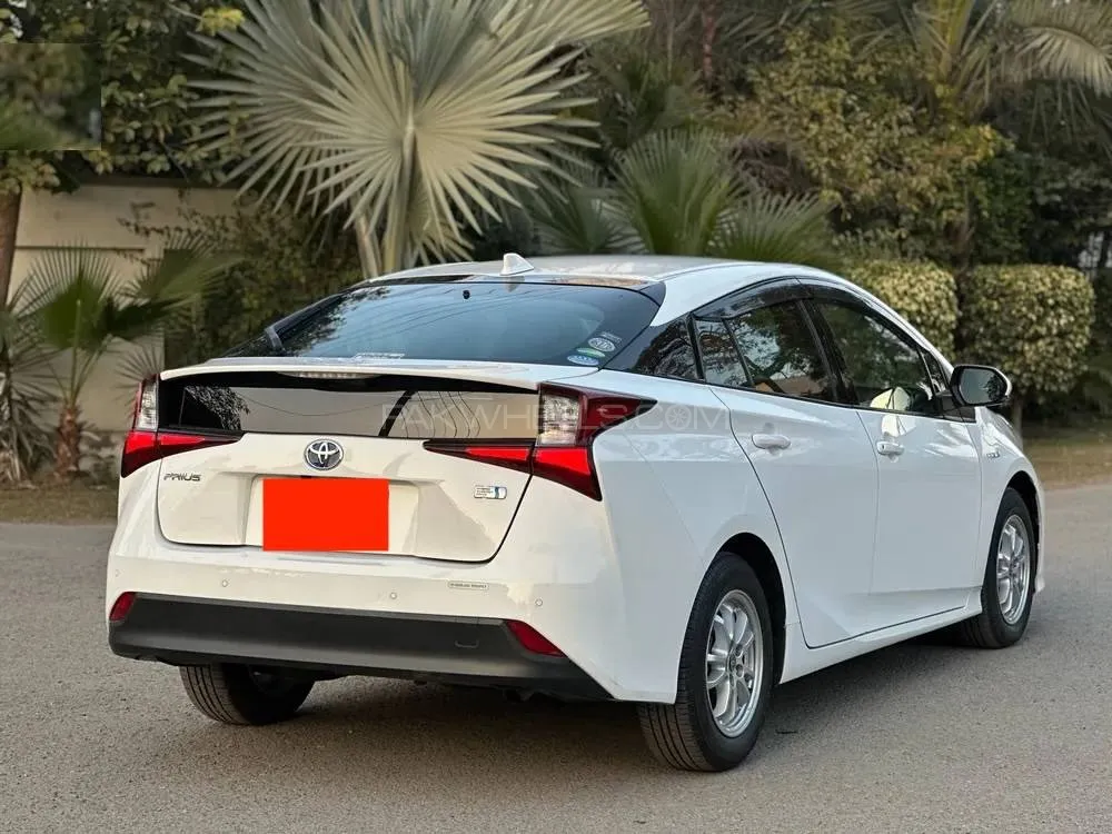 Toyota Prius 2020 for Sale in Lahore Image-1