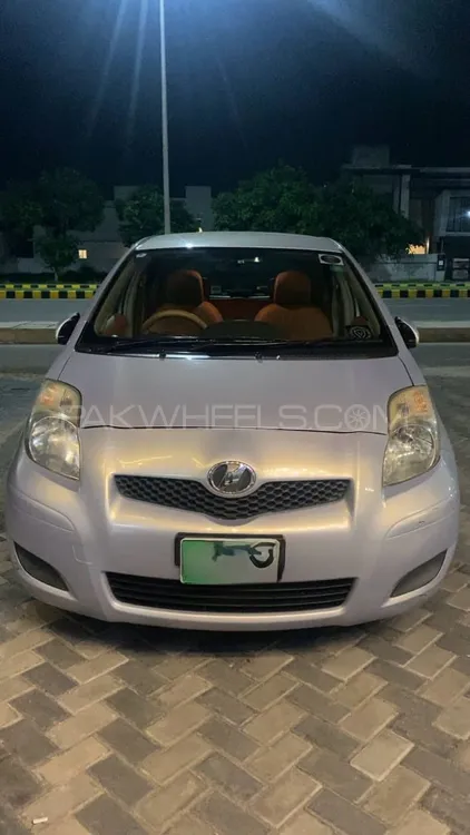 Toyota Vitz 2009 for Sale in Lahore Image-1