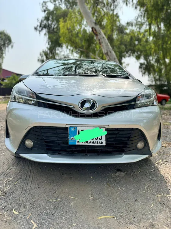 Toyota Vitz 2016 for Sale in Islamabad Image-1