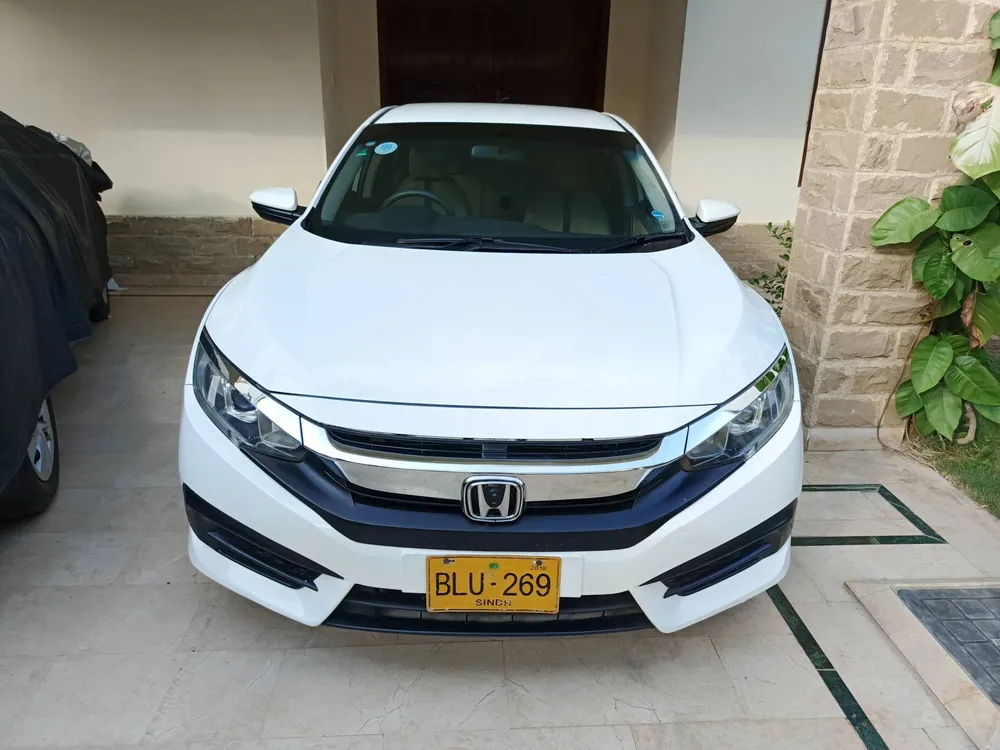 Honda Civic 2018 for Sale in Karachi Image-1