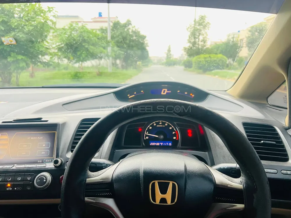 Honda Civic 2011 for Sale in Gujranwala Image-1
