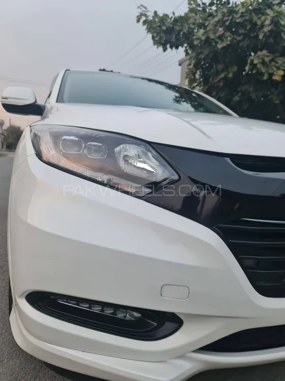 Honda Vezel 2017 for Sale in Lahore Honda Vezel 2017 for Sale in Lahore Image-9