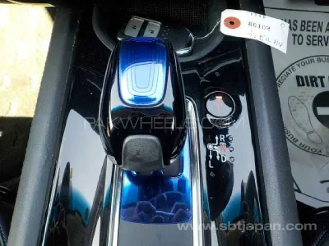 Honda Vezel 2017 for Sale in Lahore Honda Vezel 2017 for Sale in Lahore Image-12