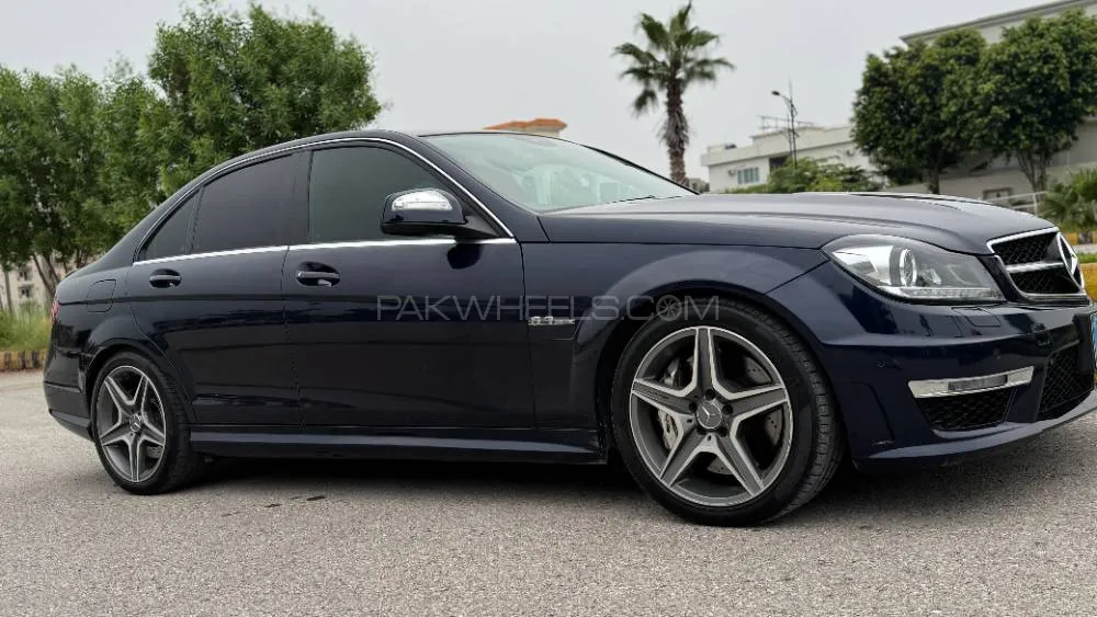 Mercedes Benz C Class 2009 for Sale in Islamabad Image-1