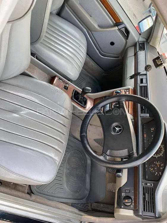 Mercedes Benz C Class 1991 for Sale in Jhelum Image-1