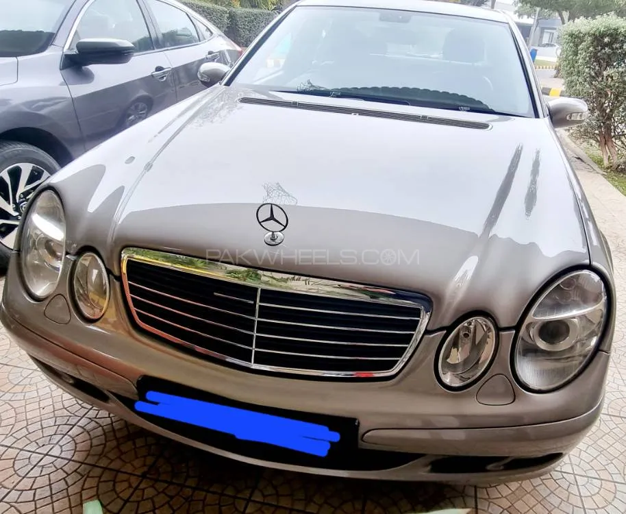 Mercedes Benz E Class 2006 for Sale in Lahore Image-1