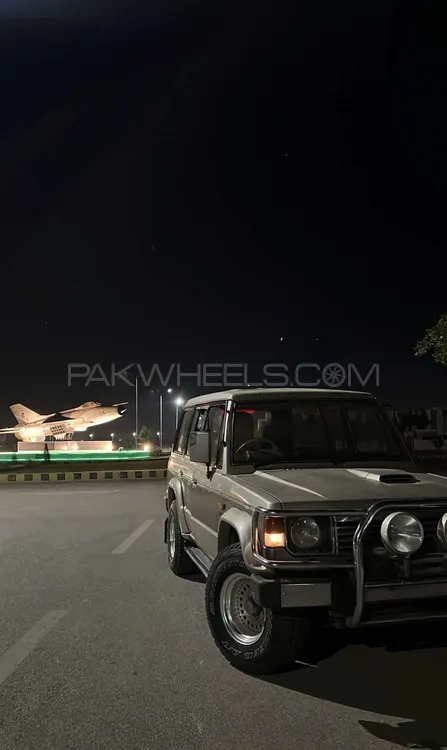 Mitsubishi Pajero 1990 for Sale in Karachi Image-1