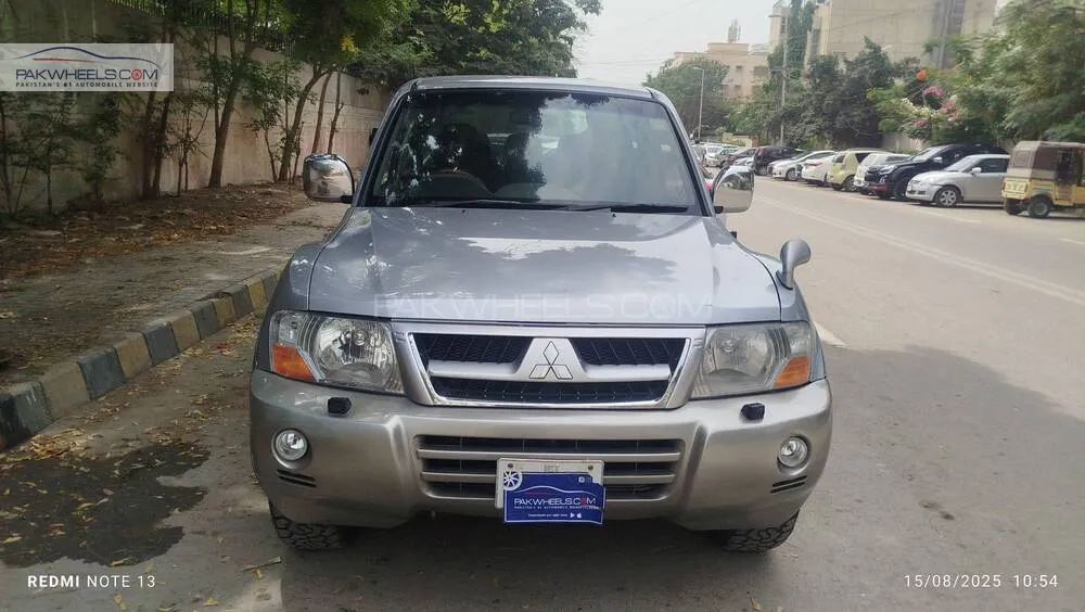 مٹسوبیشی پجیرو 2004 for Sale in کراچی Image-1