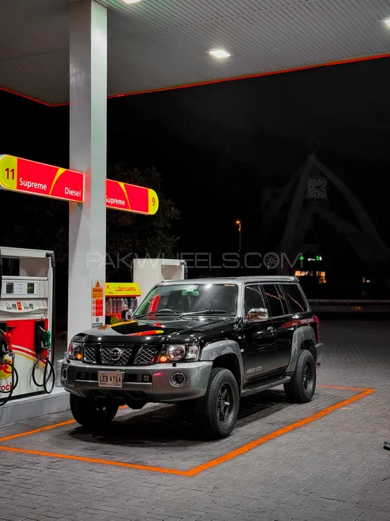 Nissan Patrol 2004 for Sale in Karachi Image-1