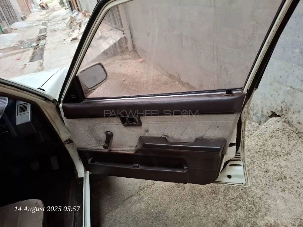 Toyota 86 1987 for Sale in Peshawar Toyota 86 1987 for Sale in Peshawar Image-9