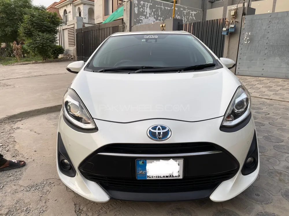 Toyota Aqua 2018 for Sale in Faisalabad Image-1