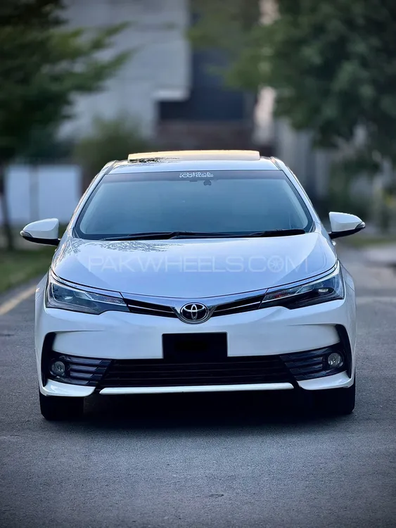 Toyota Corolla 2018 for Sale in Faisalabad Image-1