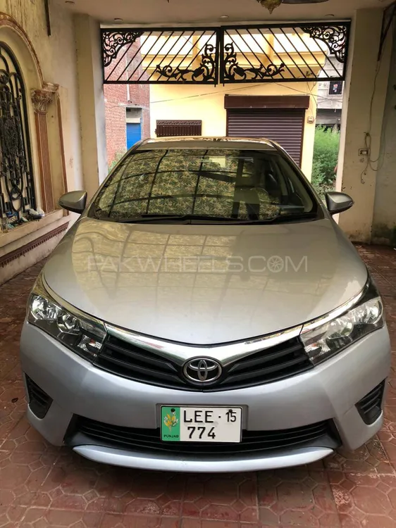 Toyota Corolla 2015 for Sale in Lahore Image-1