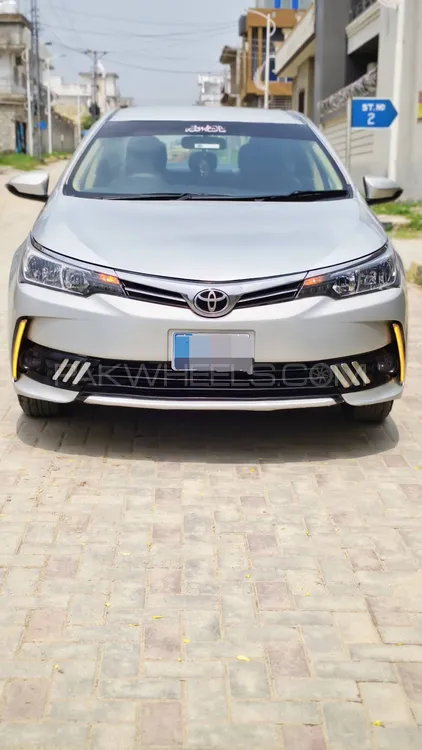 Toyota Corolla 2017 for Sale in Islamabad Image-1
