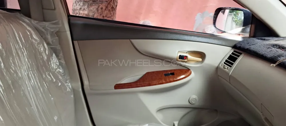 Toyota Corolla 2010 for Sale in Dera Ghazi Khan Image-1