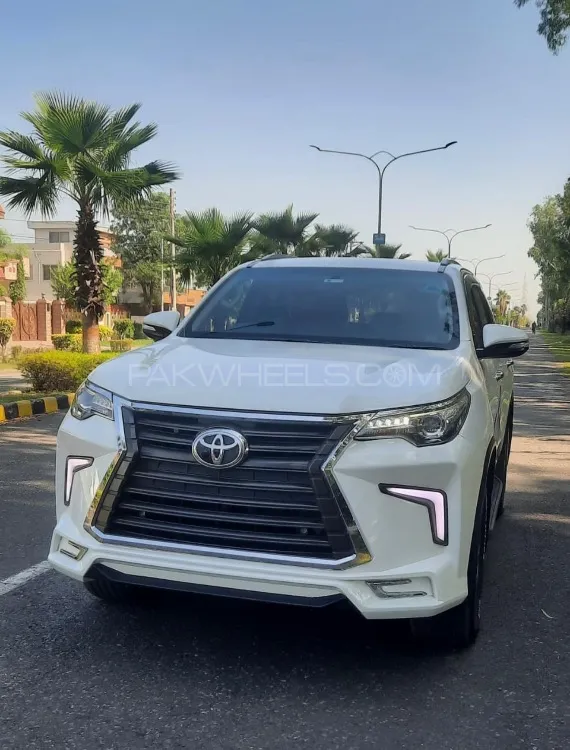 Toyota Fortuner 2017 for Sale in Gujranwala Image-1