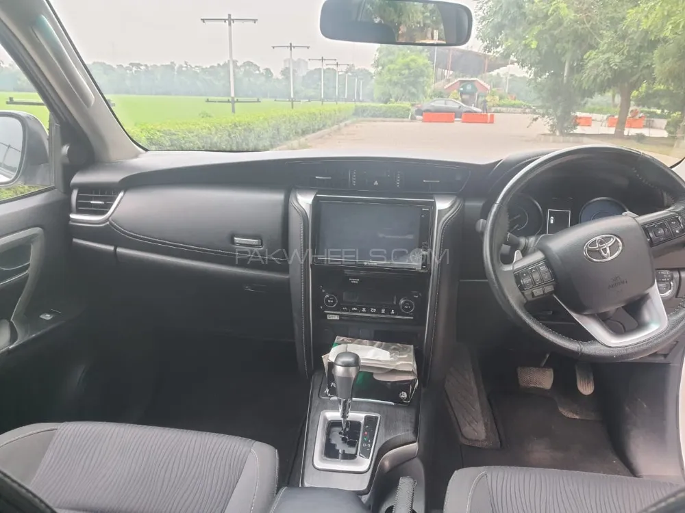 Toyota Fortuner 2022 for Sale in Lahore Image-1