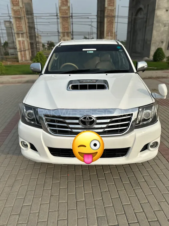 Toyota Hilux 2012 for Sale in Lahore Image-1