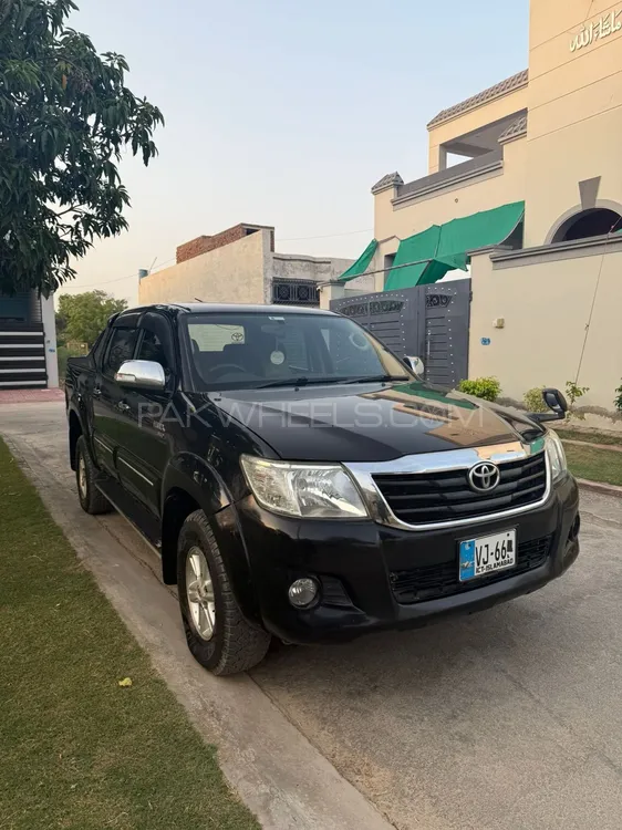 ٹویوٹا ہائیلکس 2012 for Sale in میاں چنوں Image-1