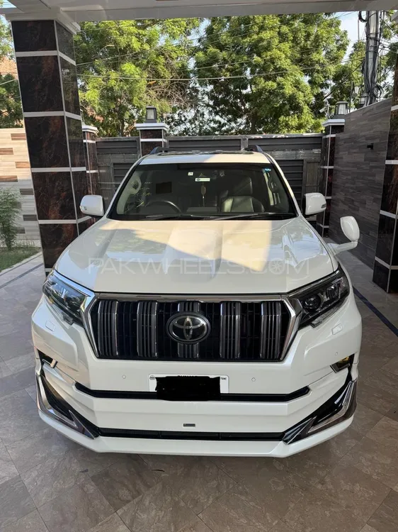Toyota Prado 2019 for Sale in Pir mahal Image-1