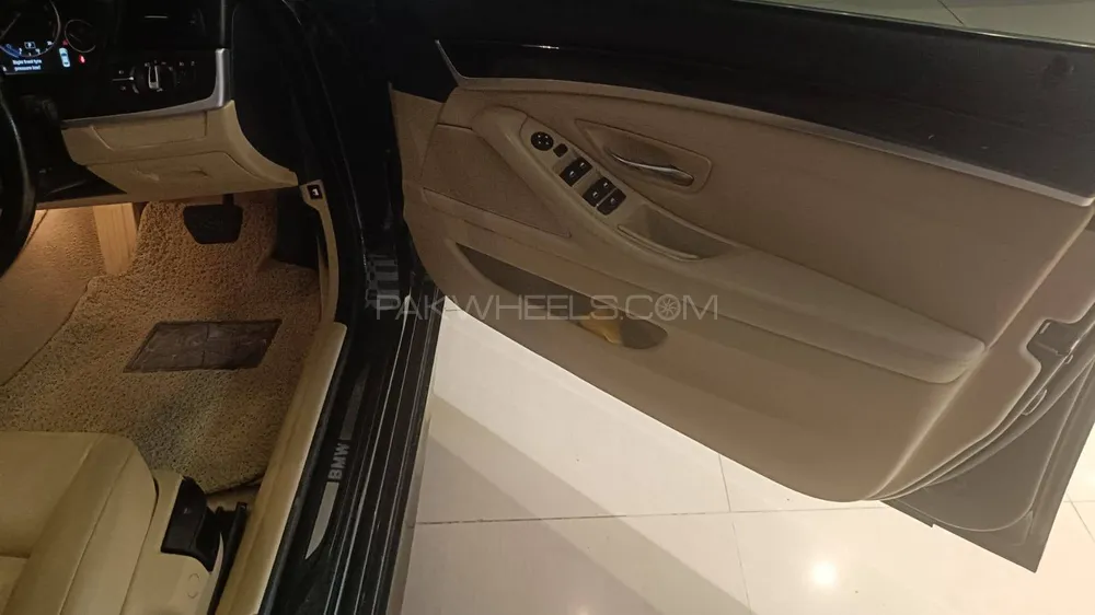 بی ایم ڈبلیو 5 سیریز 2011 for Sale in اسلام آباد بی ایم ڈبلیو 5 سیریز 2011 for Sale in اسلام آباد Image-9
