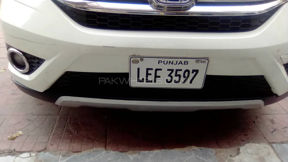 Honda BR-V 2017 for Sale in Islamabad Image-1