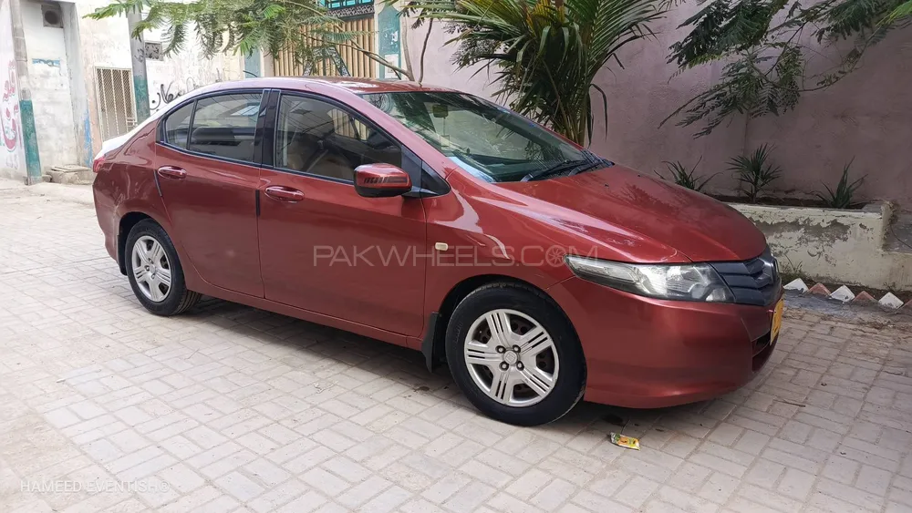 Honda City 2011 for Sale in Karachi Image-1
