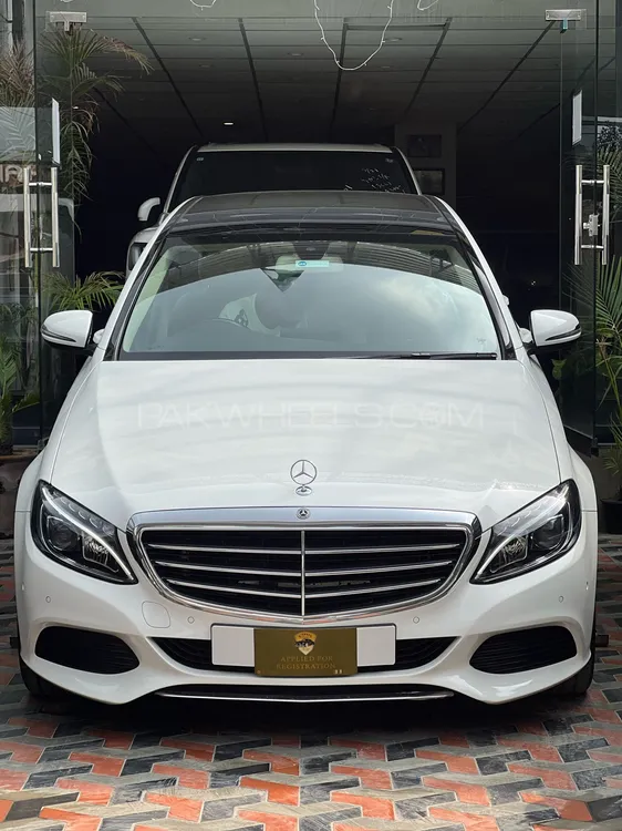 Mercedes Benz C Class 2018 for Sale in Lahore Image-1