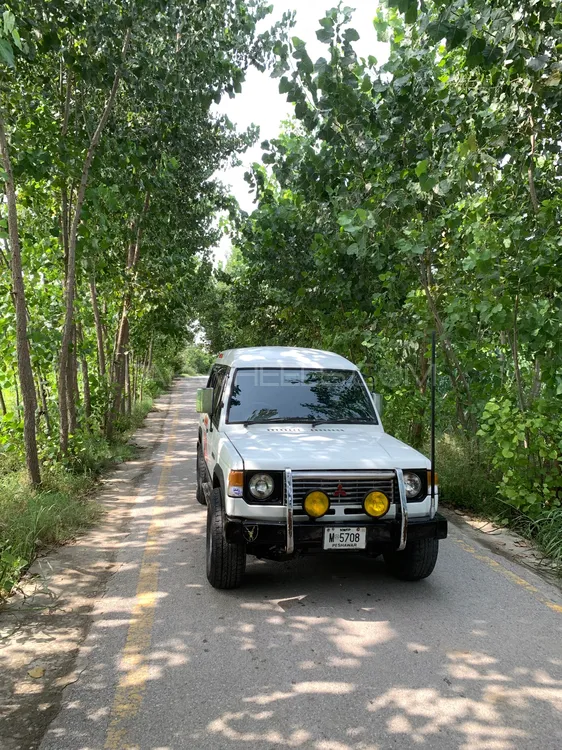Mitsubishi Pajero 1986 for Sale in Charsadda Image-1
