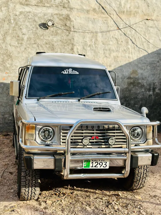 Mitsubishi Pajero 1986 for Sale in Islamabad Image-1