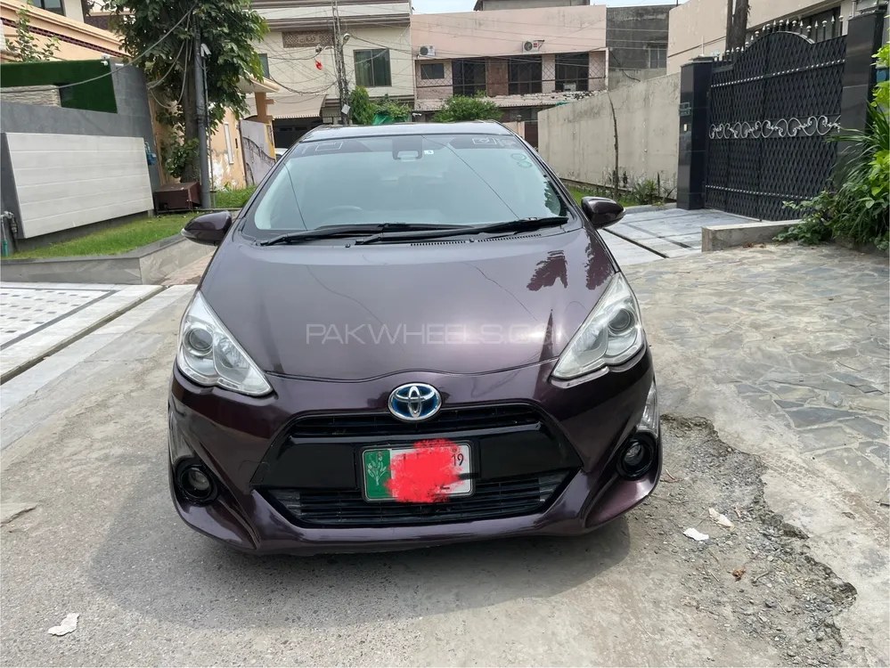 Toyota Aqua 2017 for Sale in Lahore Image-1