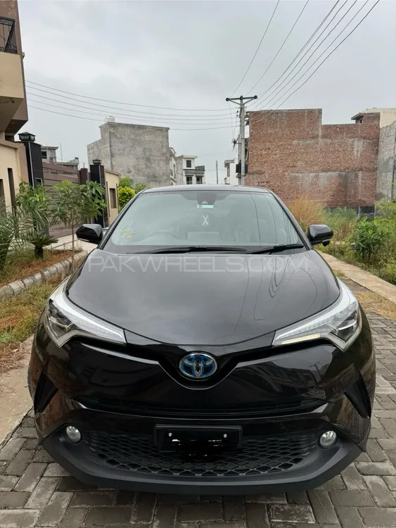 Toyota C-HR 2024 for Sale in Sialkot Image-1