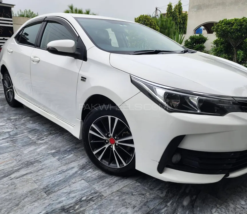 Toyota Corolla 2017 for Sale in Narowal Image-1
