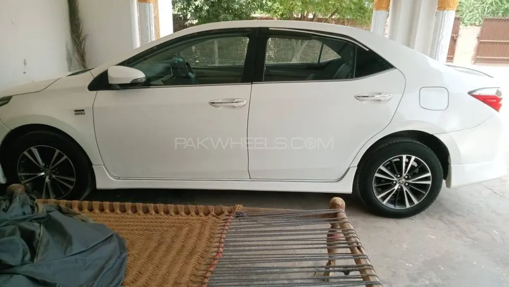 Toyota Corolla 2018 for Sale in Jhang Image-1