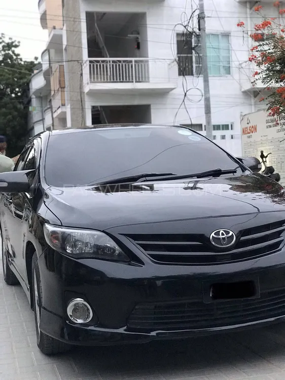 Toyota Corolla 2013 for Sale in Karachi Image-1