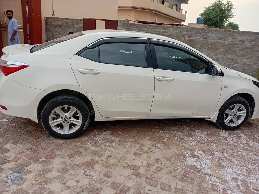 Toyota Corolla 2016 for Sale in Khanewal Image-1