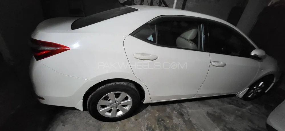 Toyota Corolla 2017 for Sale in Lahore Image-1
