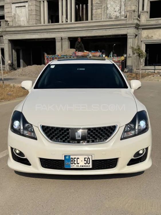 Toyota Crown 2009 for Sale in Peshawar Image-1