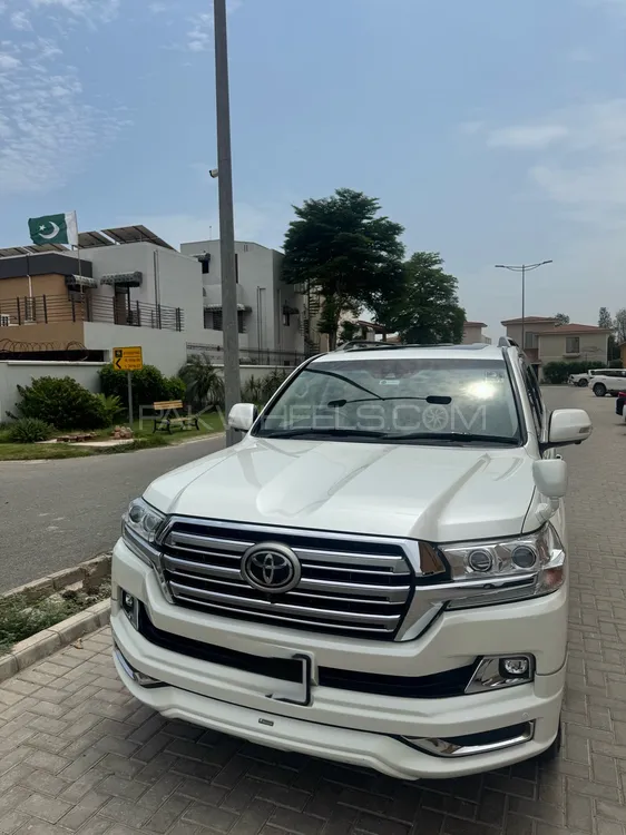 Toyota Land Cruiser 2016 for Sale in Multan Image-1