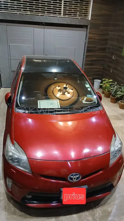 Toyota Prius 2012 for Sale in Karachi Image-1