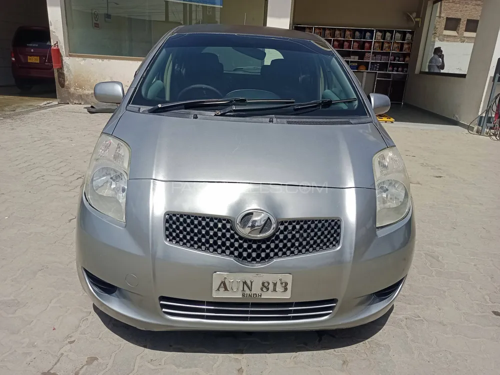 Toyota Vitz 2007 for Sale in Multan Image-1