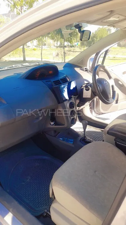 Toyota Vitz 2009 for Sale in Faisalabad Image-1